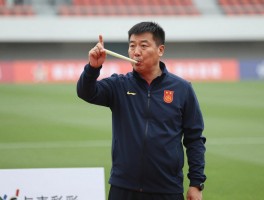 搞笑点球教练名字,哪些教练有点球趣事,点球教练幽默感怎么体现,教练怎么看待点球