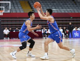 篮球换手运球,如何快速过人不变形,体前变向动作要领是什么,换手运球常见错误有哪些