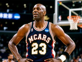 NCAA历史最强球员,评判标准是什么,贾巴尔为何是公认第一,现役谁有望超越