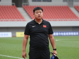 小胖边裁,职责定位是什么,判罚争议如何处理,职业发展路径如何