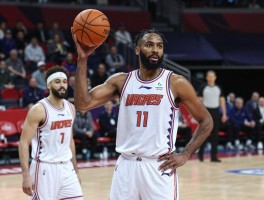 奇才中锋,亚历克斯·萨尔表现如何,武克切维奇数据怎么样,霍姆斯去了哪里