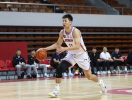 中锋发力,中锋如何正确发力,中锋发力技巧有哪些,中锋发力训练方法