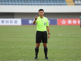 进攻有利原则持续几秒,如何判断结束时机,裁判手势怎么理解