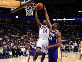 霍华德快乐篮球，真正含义是什么？对职业生涯有何影响？与科比理念冲突如何化解？