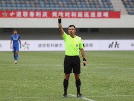 进攻有利被吹,裁判何时应延迟吹哨,进攻有利原则如何判断,遭遇误判如何申诉