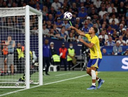 库里瞄准的点球,点球如何瞄准,点球技巧分享,库里点球为什么准