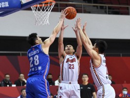 中锋进攻如何防守,低位单防技巧,协防时机选择,如何限制中锋命中率