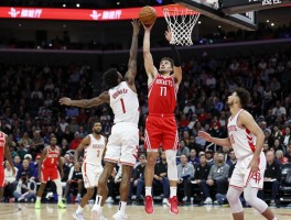 火箭最高球员,身高优势如何影响比赛,火箭队史高中锋排名