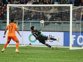 实况射点球,点球怎么射门,如何提高命中率,扑点球技巧有哪些