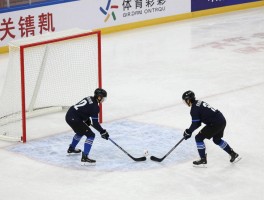 每人射点球5次，规则如何执行，何时进入加罚，与冰球点球差异何在