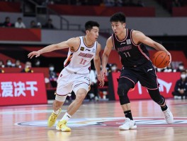 篮球中机动走步是什么意思,如何判断是否走步,中枢脚怎么确定,走步常见情形有哪些