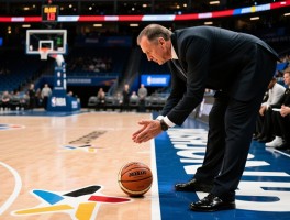 篮球规则暂停,NBA暂停几次,国际篮联暂停怎么申请,教练什么时候叫暂停最有效