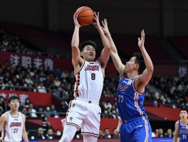 街篮高手中锋怎么玩,中锋技能如何搭配,弦子和盖尔谁更强