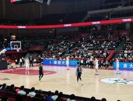 篮球比赛公众号有哪些推荐，如何选择专业赛事分析，哪里获取免费直播资源？