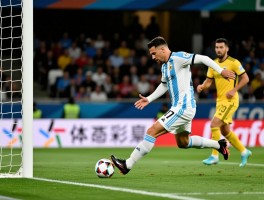 拉莫斯点球,为何后卫成为点球手,命中率如何,勺子点球解析