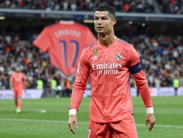 皇马1819球员版,珊瑚红配色有何环保意义,C罗离队如何影响球衣设计,收藏价值在哪里