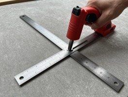 精密裁板锯边尺怎么调,裁板锯边尺不准怎么调整,如何选择精密裁板锯边尺