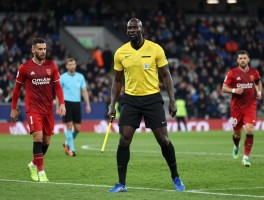 卢卡库越位是什么意思,体毛级越位有何争议,VAR技术如何改变判罚,球员该如何适应