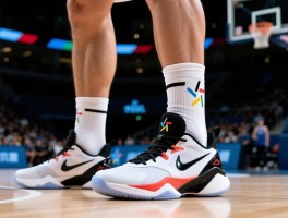 高陆中锋,高大中锋怎么选鞋,大体重如何保护脚踝,中锋鞋什么缓震好