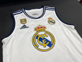 皇马篮球队服怎么选,设计有什么特色,品牌合作有哪些,皇马篮球队服购买指南