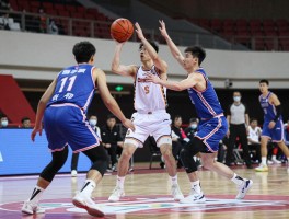 中锋反卡位,如何破解强硬卡位,实战技巧有哪些,防守反击怎么练