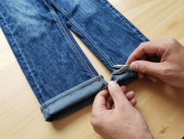 怎样裁好裤边，新手如何避免剪歪，裁裤边需要哪些工具，牛仔裤如何保留原边
