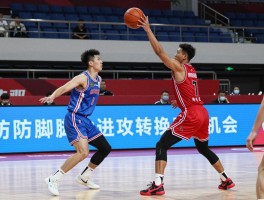 防守脚步如何有利进攻,防守脚步进攻转换技巧是什么,防守脚步如何创造快攻机会
