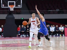 篮球上走步是什么意思,中枢脚怎么判断,012步合法吗,走步和三步上篮区别