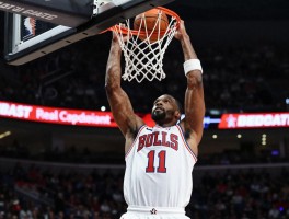 卡特球员丨职业生涯数据如何,为什么被称为扣篮之王,历史地位怎样评价