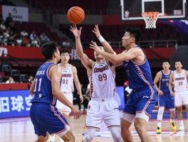 篮球犯规讲解,常见犯规类型有哪些,如何判断阻挡犯规,什么是违反体育运动精神犯规