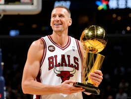 篮球小牛,为什么改名独行侠,如何赢得2011年总冠军,诺维茨基对球队贡献有多大