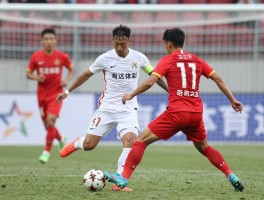 足球进攻有利攻方怎么利用,进攻宽度如何创造,怎样实现快速渗透,如何把握射门时机