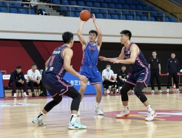 后卫中锋,挡拆配合怎么练,进攻战术怎么选,防守短板怎么补