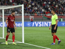 进球被吹越位是什么意思,VAR技术如何改变判罚,体毛级越位有何争议,球迷该如何理解