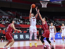 篮球挡拆突进是什么意思,战术要领是什么,如何选择突破路线,实战中怎么应用