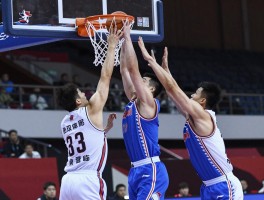 中锋实战好招,如何抢篮板,防守技巧有哪些,进攻好招怎么练