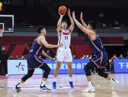 三人篮球战术秘籍,如何破解人盯人防守,怎样进行挡拆配合,防守策略如何选择