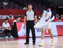 篮球边裁和低裁哪个好用，低帮篮球鞋适合什么位置，高帮篮球鞋如何选择，篮球鞋帮高区别