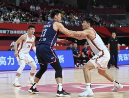 视野之内的挡拆是什么意思,挡拆时怎样才算合法掩护,如何避免移动挡拆犯规