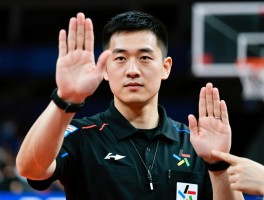 技术犯规为什么是举掌,裁判手势如何区分,技术犯规T字手势含义,和暂停手势有什么区别