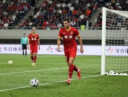 足球比赛什么情况是角球,角球和球门球区别是什么,判罚条件有哪些,怎样开角球才合规