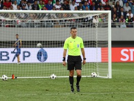 门线手球进攻有利,裁判如何判罚,是否算进球,规则怎样规定