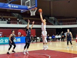 什么是打篮球技术犯规,技术犯规和违体犯规区别是什么,比赛中如何判定技术犯规