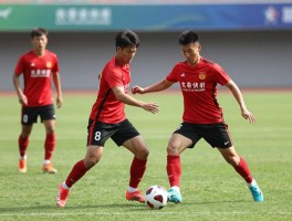 双中锋配合实战指南，战术要点有哪些,如何避免位置重叠,经典案例解析