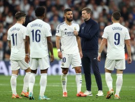 皇马球员伤病危机为何频发，如何影响球队战绩，阿隆索如何应对防守人荒