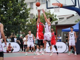 街头篮球防守达人,如何成为防守核心,防守技巧有哪些,怎样避免被晃倒