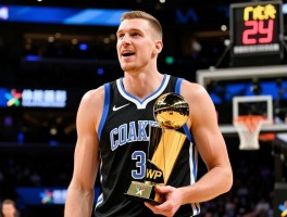 约基奇最强中锋丨为何能四年三夺MVP,历史地位如何评价,技术特点有哪些优势