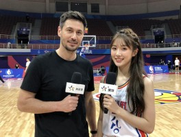 篮球樊玲,NBA球星采访反应如何,篮球宝贝如何转型,世界杯走红对篮球生涯影响