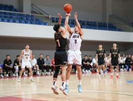 篮球跳投发力技巧教学,如何正确使用腰腹力量,投篮出手时机怎么掌握,下肢发力传递方法