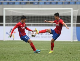 踢角球是叫什么技术动作,弧线球操作要点,角球直接进门技巧,战术手势配合